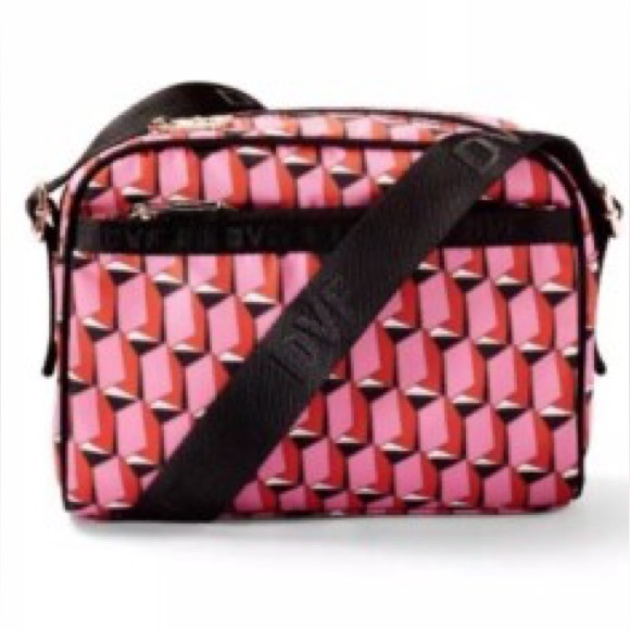 Diane Von Furstenberg Pink Patterned Jumpsuit and camera bag set - Picture 3 of 6